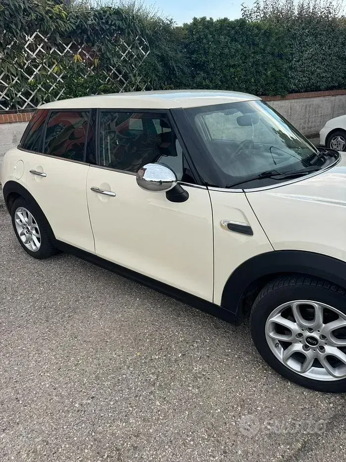 Usata Mini Cooper 95 CV (69 kW) 2015 Utilitaria