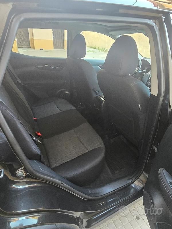 Usata Nissan Qashqai 2018 Nero SUV