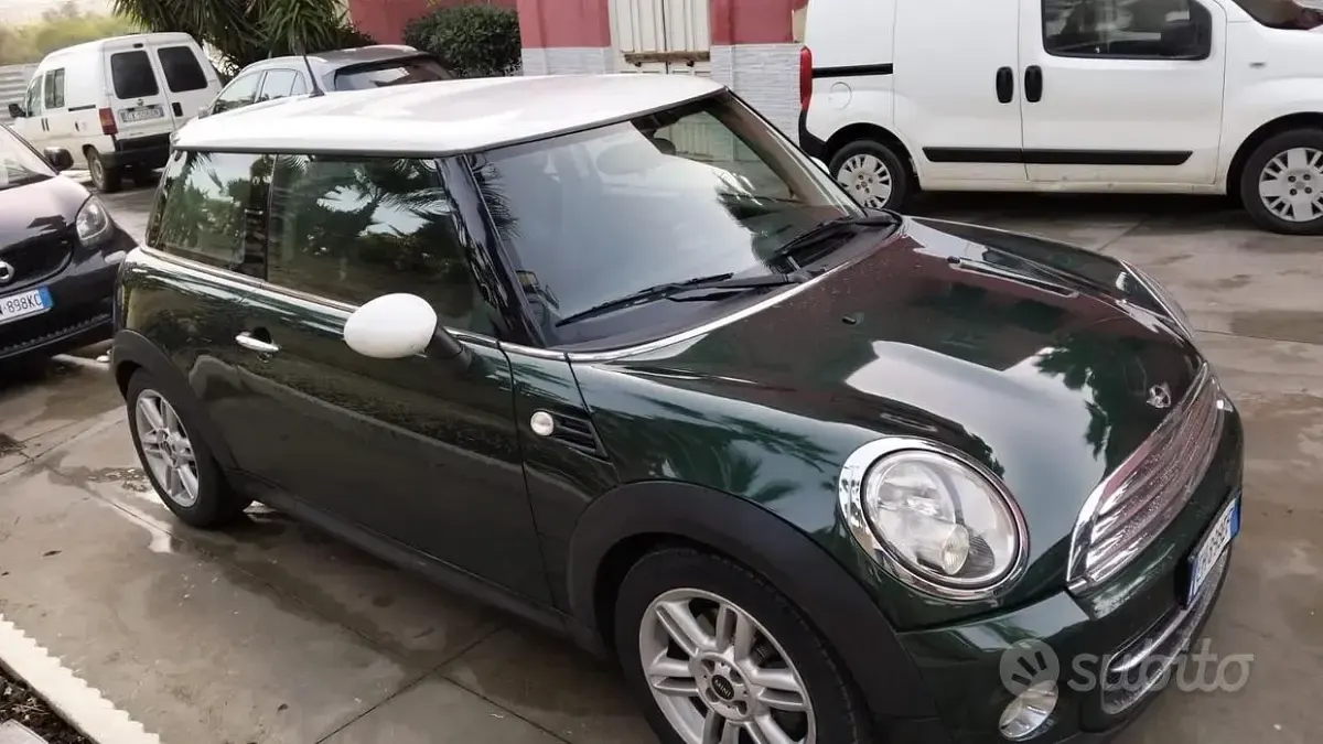 Usata Mini Cooper 111 CV (81 kW) 2011 Verde Utilitaria