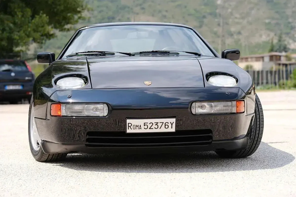 Usata Porsche 928 330 CV (242 kW) 1990 Coupé