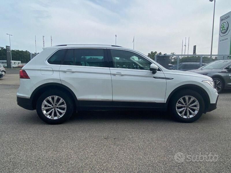 Usata VW Tiguan Life 150 CV (110 kW) 2021 Bianco SUV