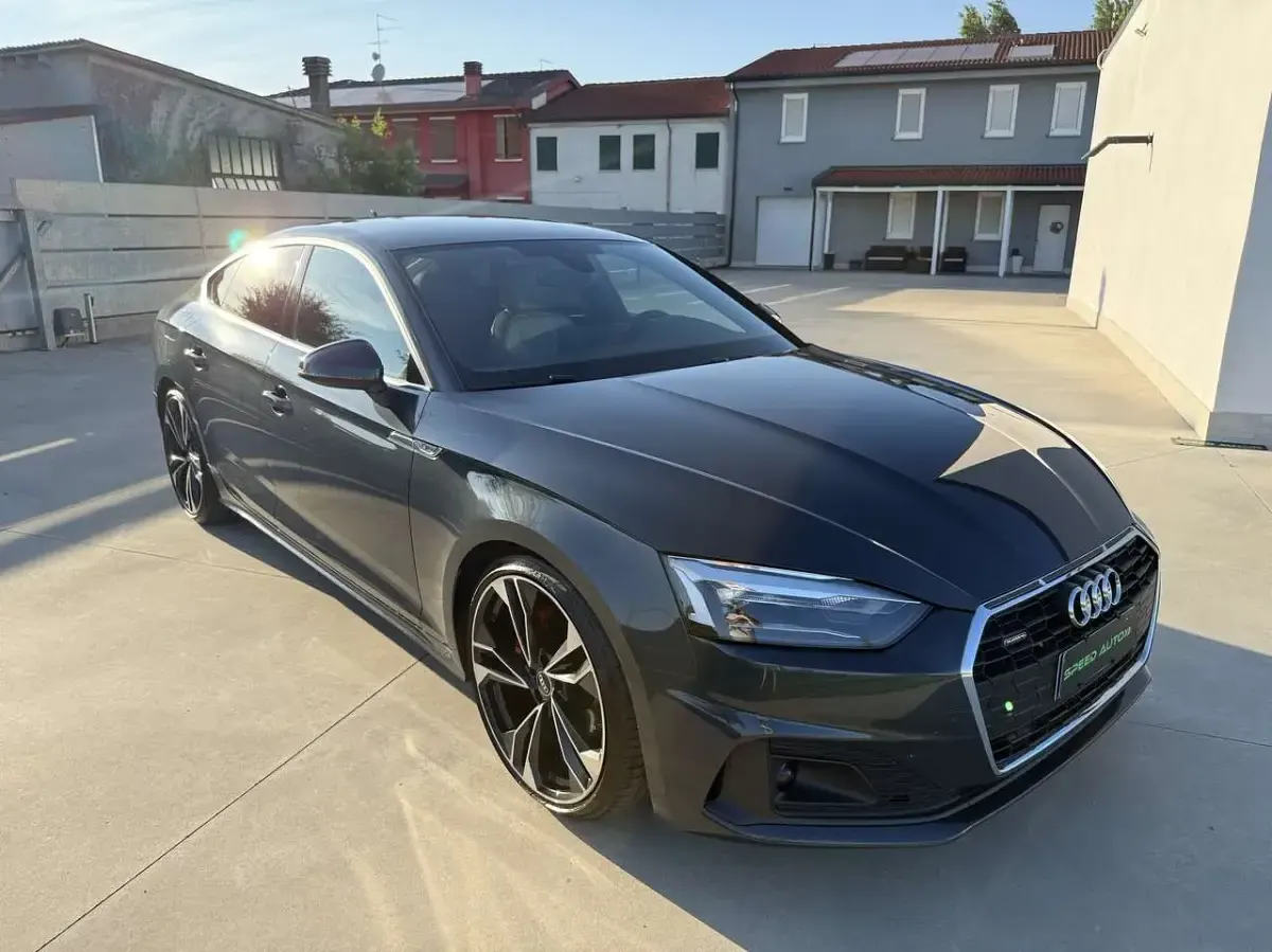 Usata Audi A5 Sportback S-Line 204 CV (150 kW) 2022 Grigio Utilitaria