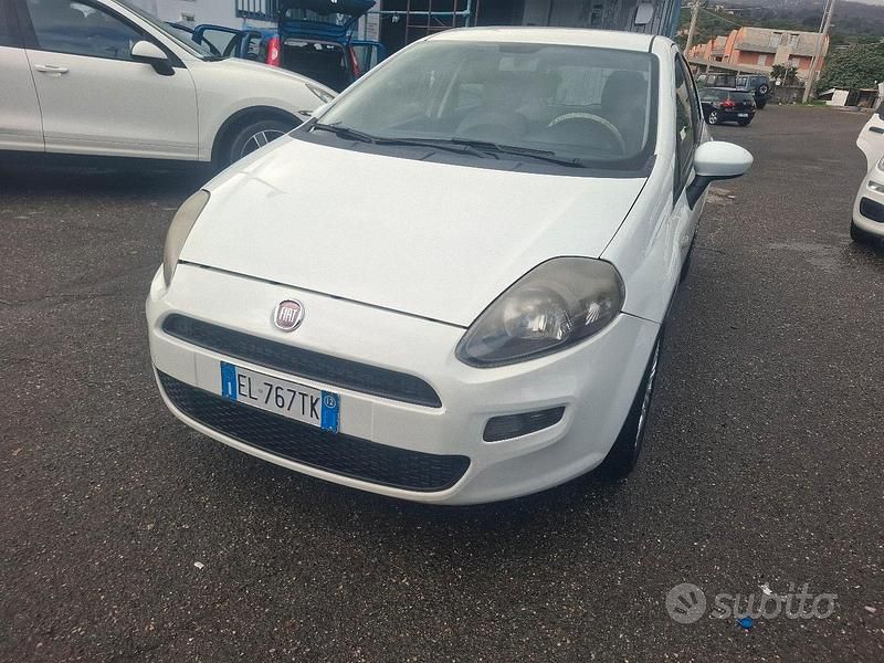 Usata Fiat Punto Evo Dynamic 77 CV (56 kW) 2012 Bianco Utilitaria