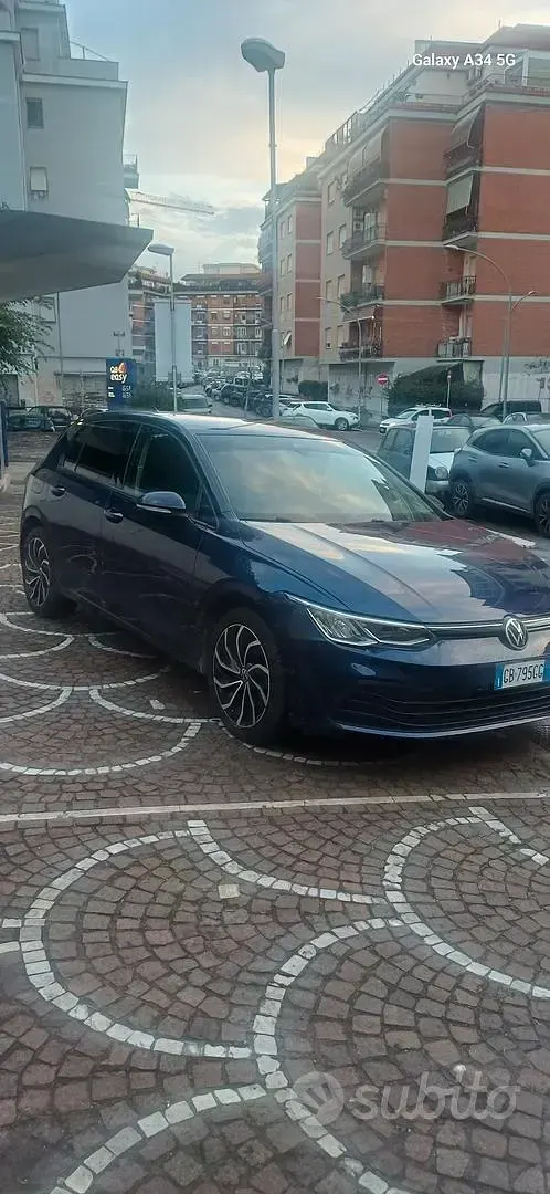 Usata VW Golf VIII 130 CV (95 kW) 2020 Blu Berlina