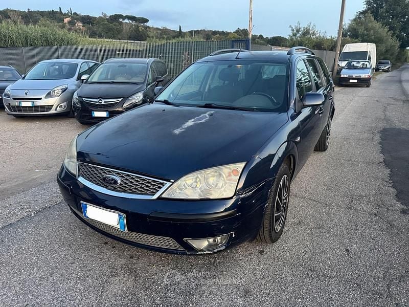 Usata Ford Mondeo 116 CV (85 kW) 2007 Blu Station wagon