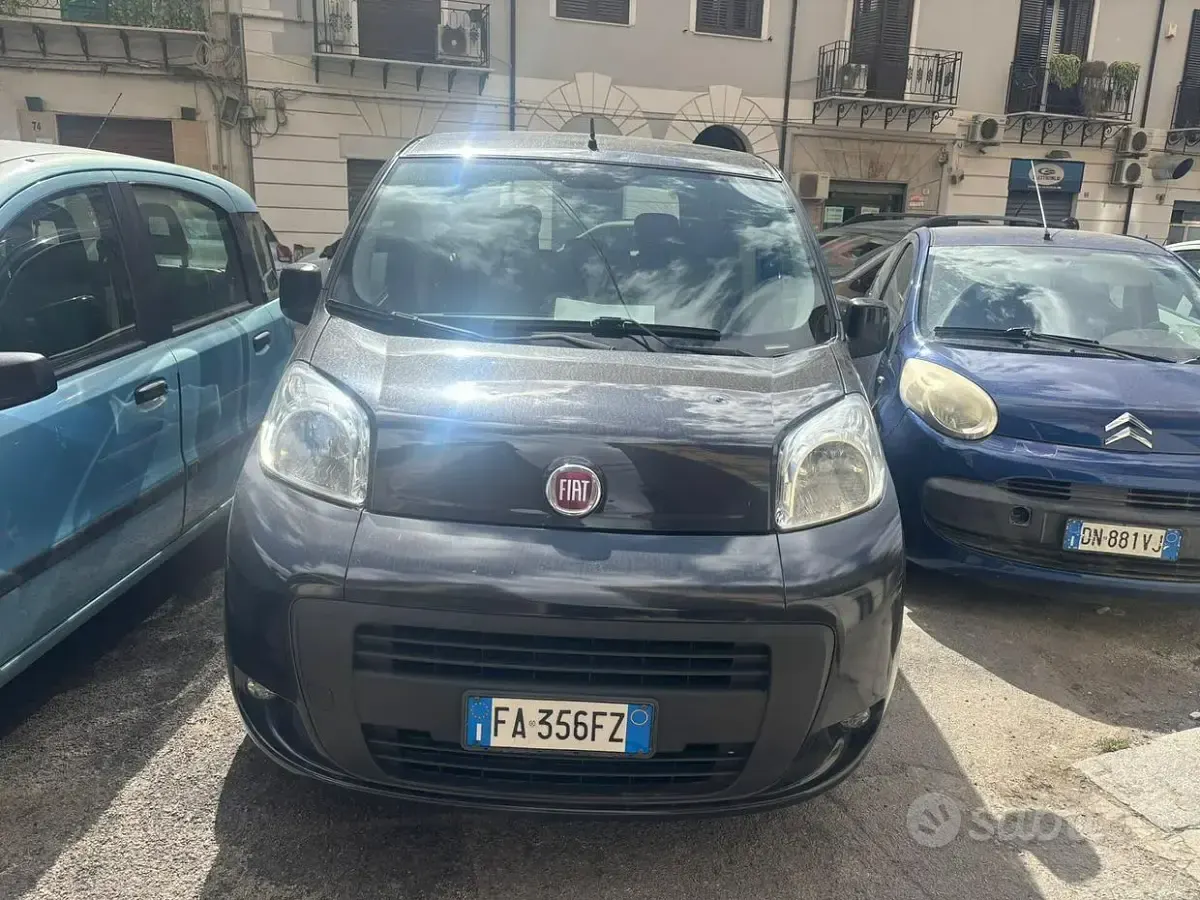 Occasion Fiat Qubo Trekking 75 ch (55 kW) 2015 Noir Monospace