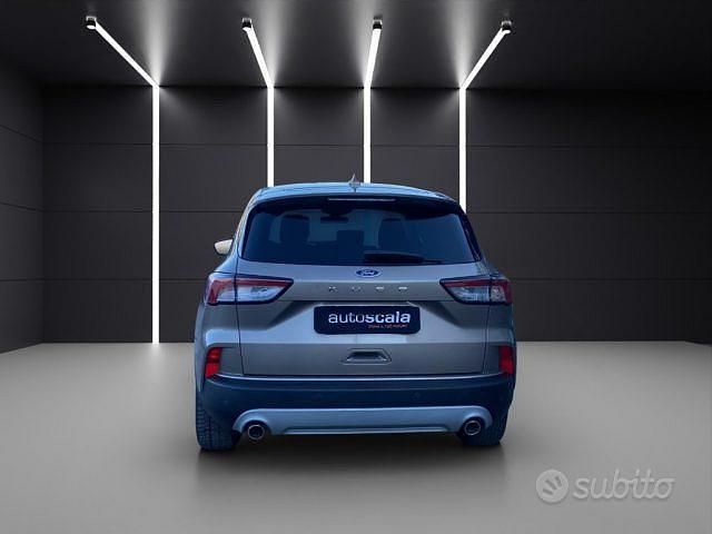 Usata Ford Kuga Titanium 120 CV (88 kW) 2020 Marrone(met.) SUV