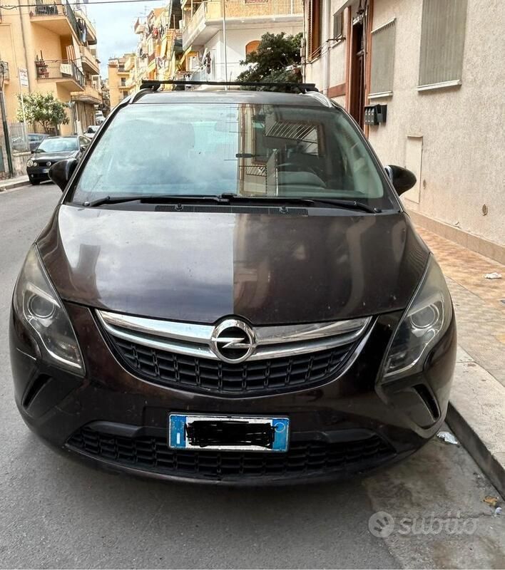 Marrone Usata 2012 Opel Zafira Tourer Monovolume | 4500 € (Ottimo prezzo) - Immagine 1/4