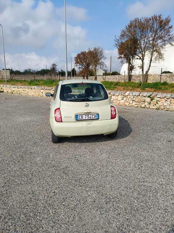 Usata Nissan Micra Acenta 80 CV (58 kW) 2004 Beige Utilitaria