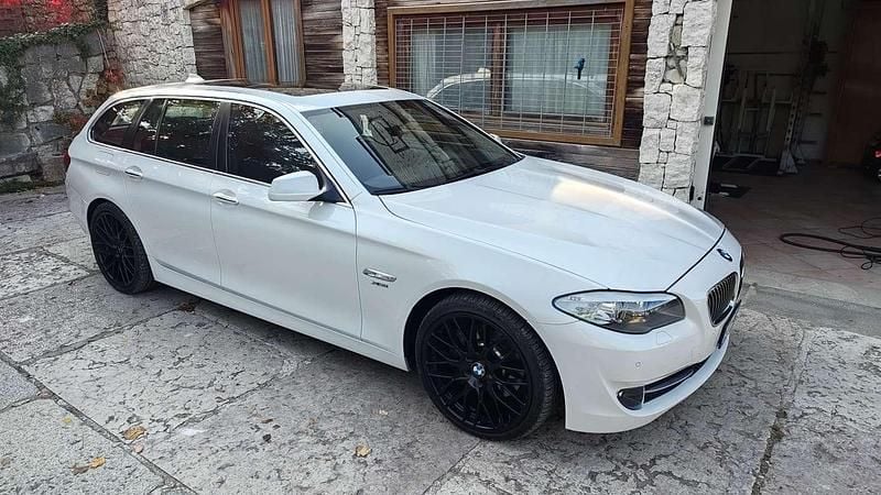 Usata BMW 530 Efficient Dynamics 258 CV (189 kW) 2011 Station wagon