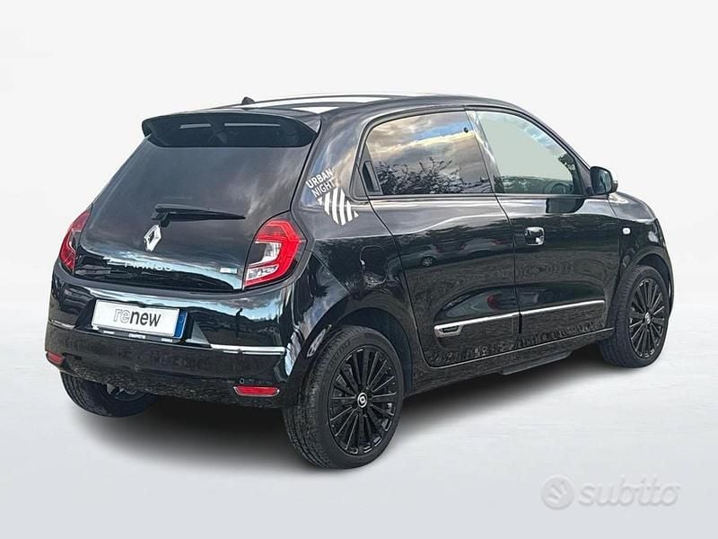 Usata Renault Twingo Urban 60 kW (82 CV) 2022 Nero etoile Utilitaria