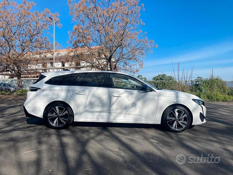 Usata Peugeot 308 Allure 131 CV (96 kW) 2022 Bianco Station wagon