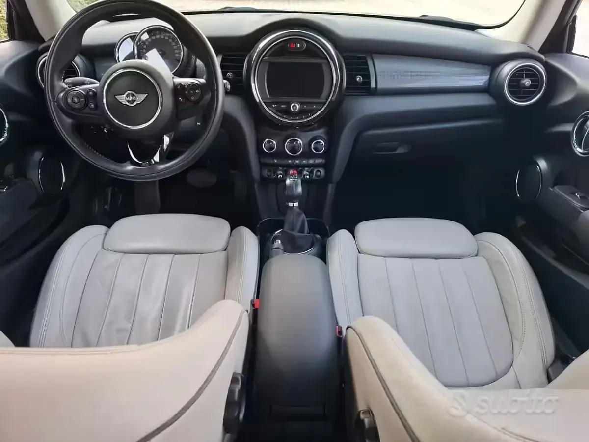 Usata Mini ONE Hype 102 CV (75 kW) 2016 Verde Utilitaria