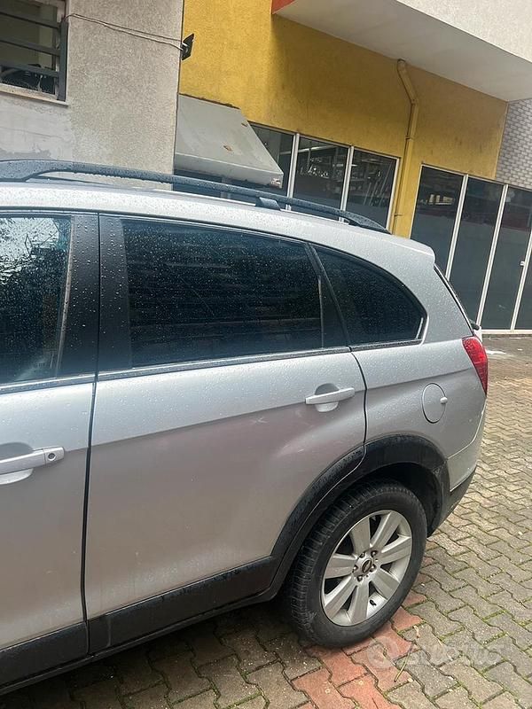 Usata Chevrolet Captiva LA 2007 Grigio SUV