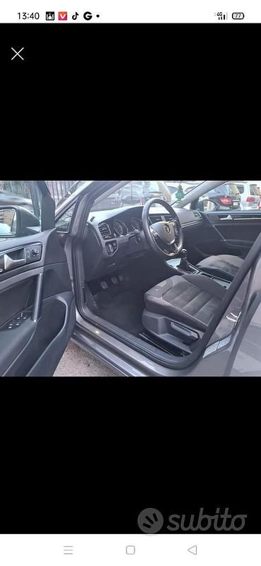 Usata VW Golf VII 122 CV (89 kW) 2015 Grigio Station wagon