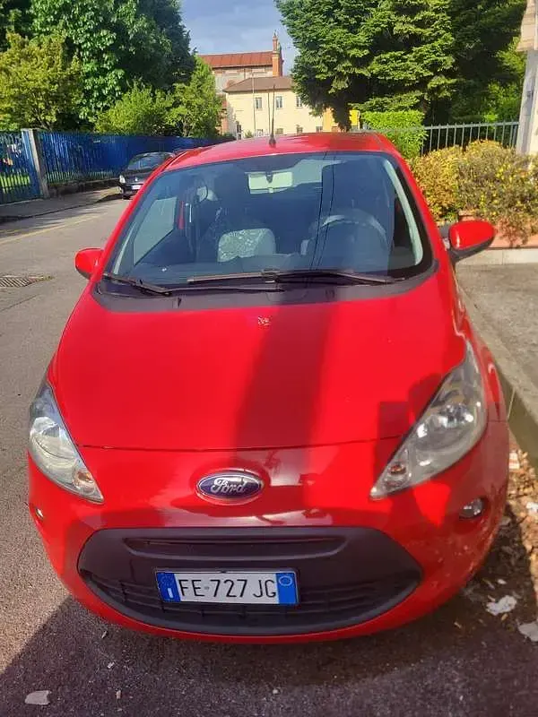 Usata Ford Ka 69 CV (50 kW) 2016 Rosso Berlina