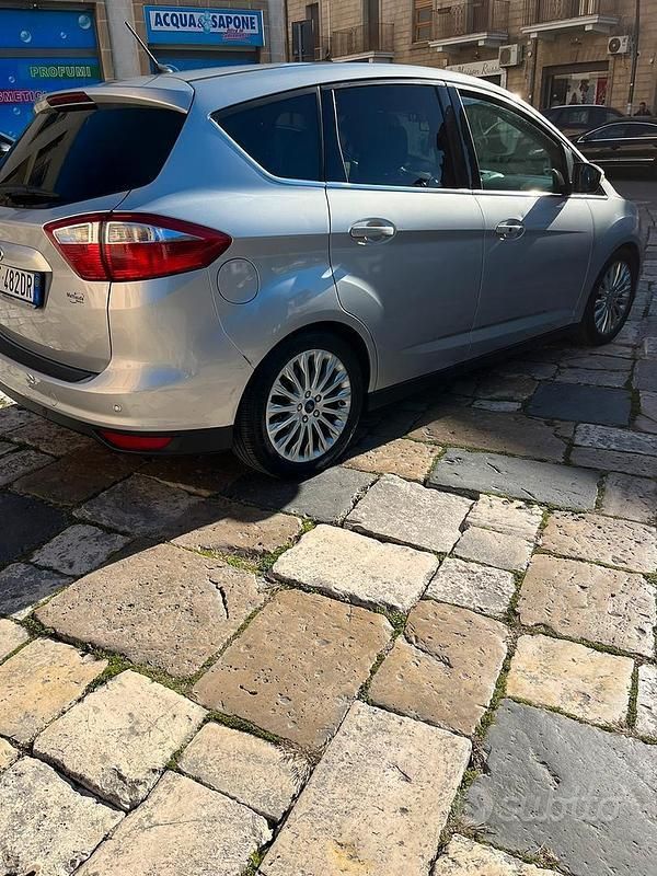 Usata Ford C-MAX Titanium 109 CV (80 kW) 2011 Monovolume
