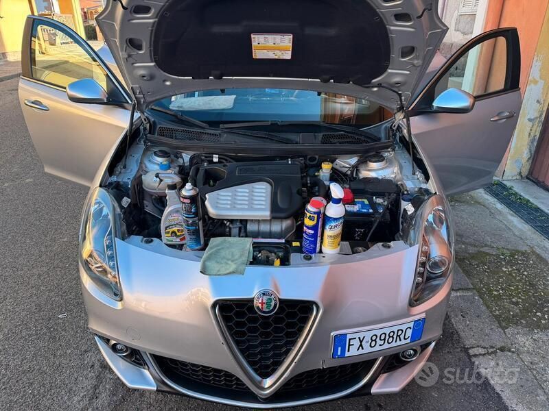 Usata Alfa Romeo Giulietta 120 CV (88 kW) 2019 Grigio Utilitaria