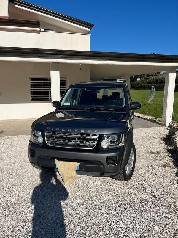 Usata 2015 Land Rover Discovery 4 S SUV | 17.000 € (Super prezzo) - Immagine 1/4