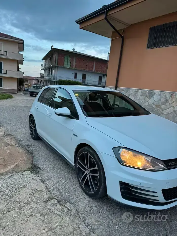 Usata VW Golf VII GTD 184 CV (135 kW) 2014 Berlina