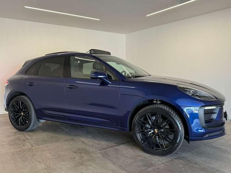 Usata Porsche Macan 265 CV (194 kW) 2024 Blu genziana SUV