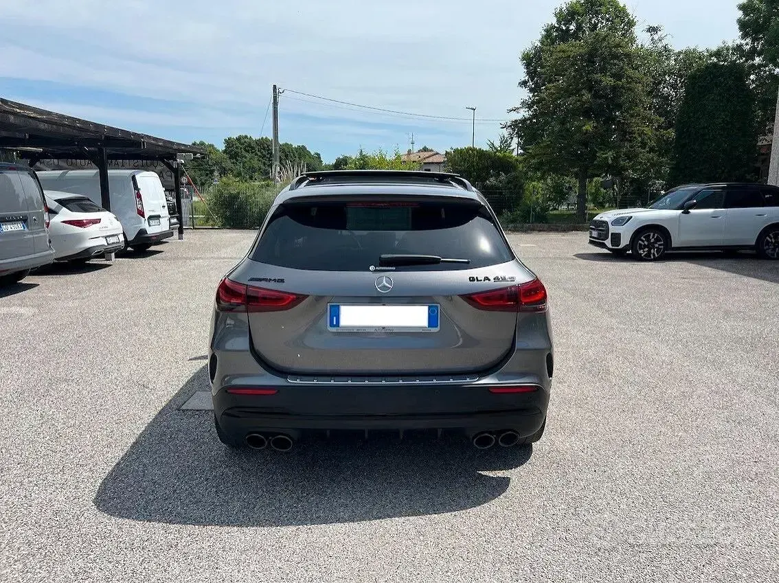 Usata Mercedes GLA45 AMG AMG 421 CV (309 kW) 2022 Grigio SUV