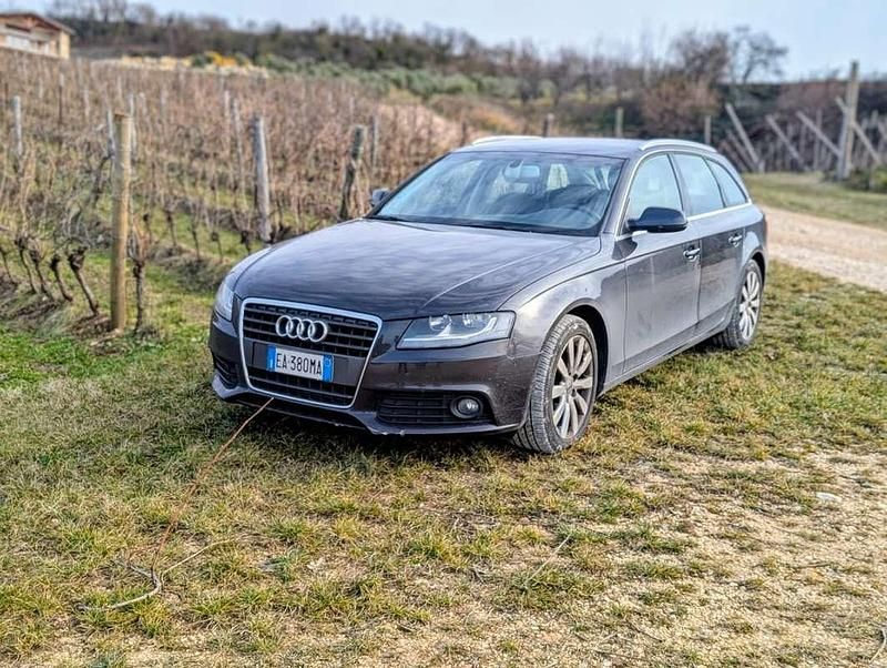 Usata Audi A4 120 CV (88 kW) 2010 Grigio Station wagon