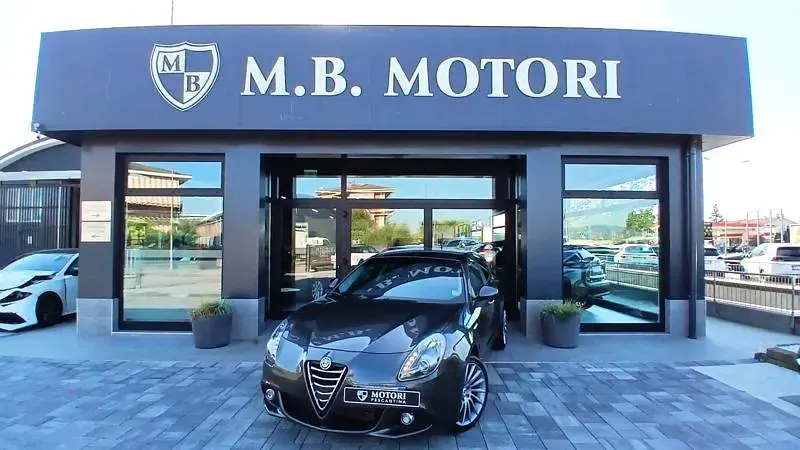 Usata Alfa Romeo Giulietta Exclusive 120 CV (88 kW) 2016 Utilitaria