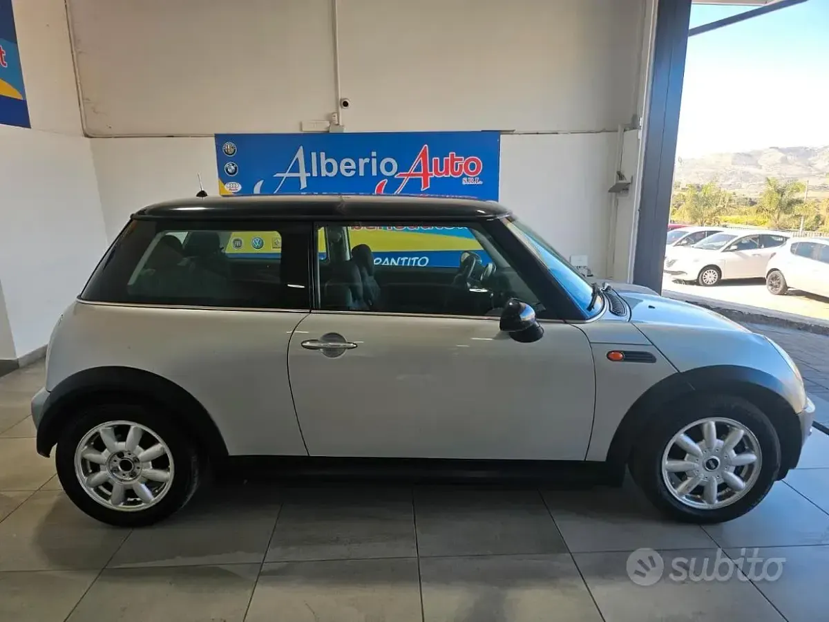 Usata Mini One D 75 CV (55 kW) 2004 Grigio Utilitaria