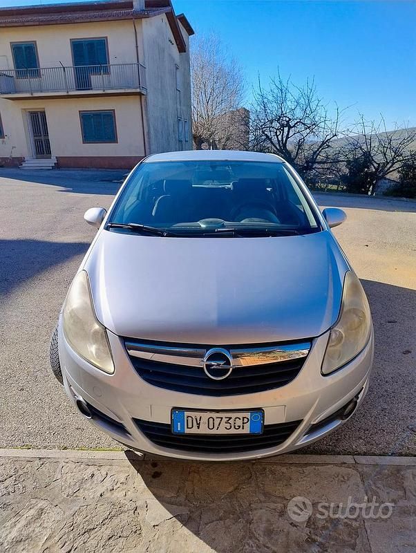 Usata Opel Corsa 2009 Grigio Utilitaria
