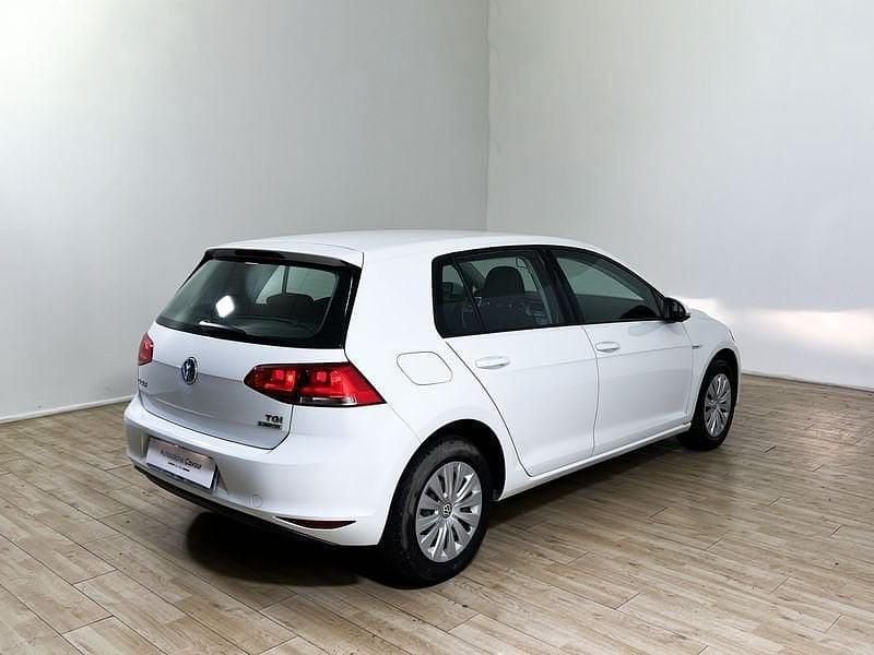 Usata VW Golf VII Trendline 110 CV (80 kW) 2015 Bianco Utilitaria