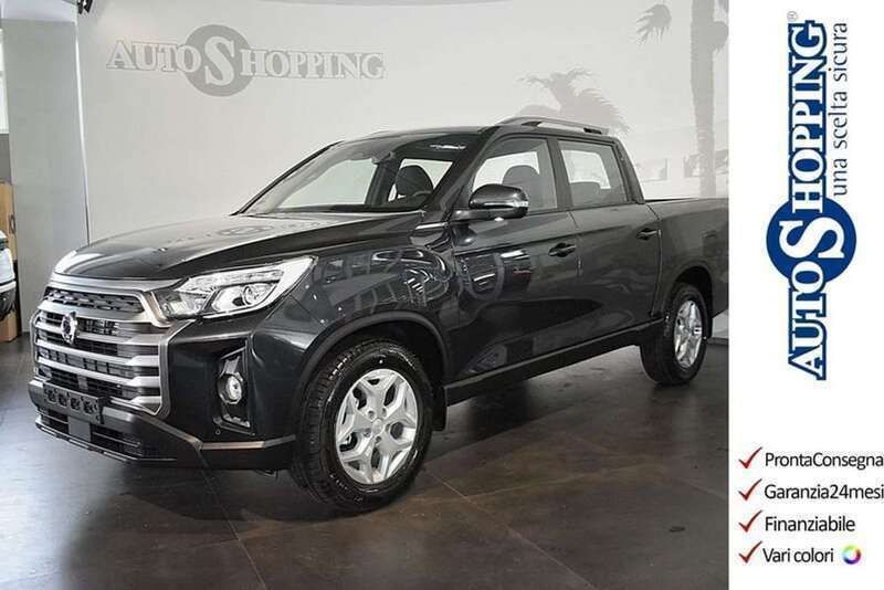 Nuova Ssangyong (KGM) Rexton 203 CV (149 kW) 2025 Galaxy grey SUV