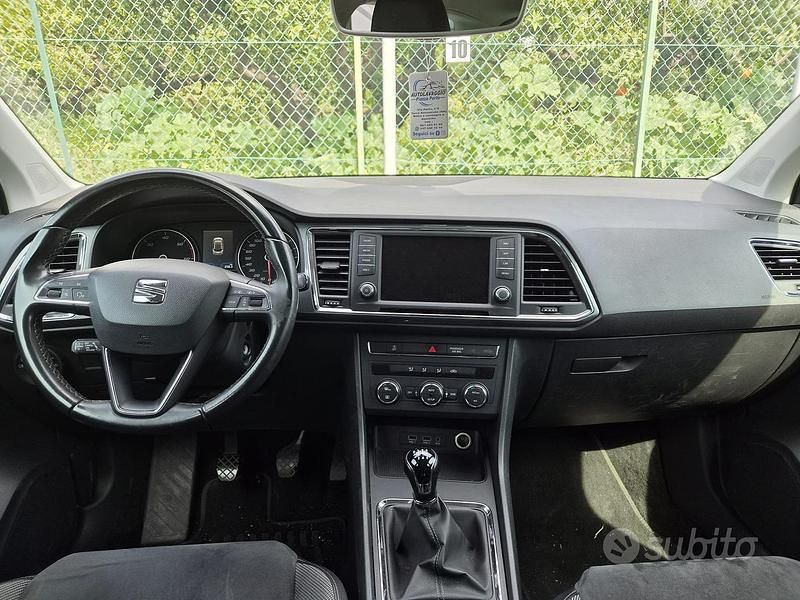 Begagnad Seat Ateca Business 116 HK (85 kW) 2019 Vit SUV
