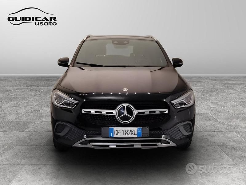 Usata Mercedes GLA200 150 CV (110 kW) 2021 Nero SUV