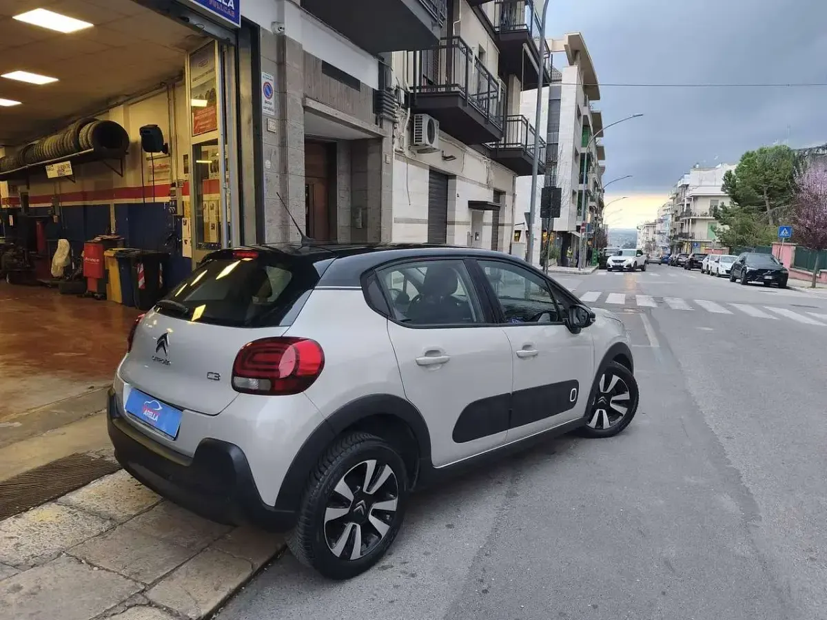 Usata Citroën C3 Shine 75 CV (55 kW) 2017 Beige Berlina