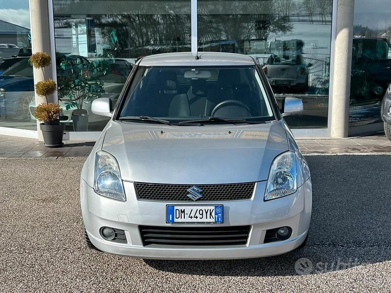 Usata Suzuki Swift GLX 92 CV (67 kW) 2008 Grigio Utilitaria