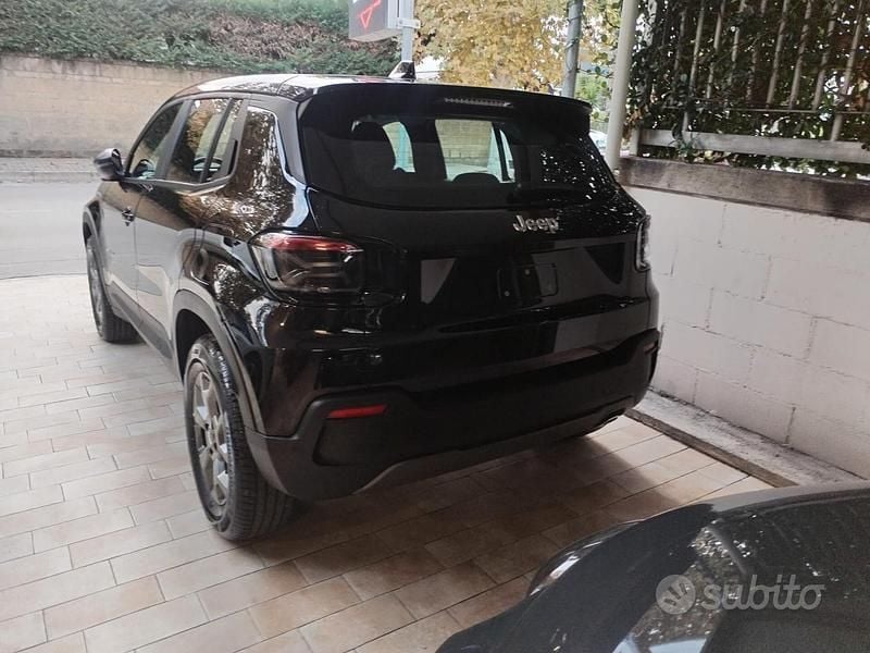 Nuova Jeep Avenger Longitude 100 CV (73 kW) 2025 Nero SUV