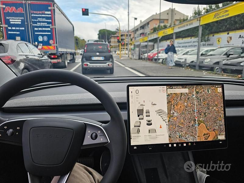 Usata Tesla Model 3 RWD 235 kW (320 CV) 2024 Bianco Berlina