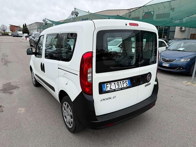 Usata Fiat Doblò Easy 95 CV (69 kW) 2019 Bianco Monovolume