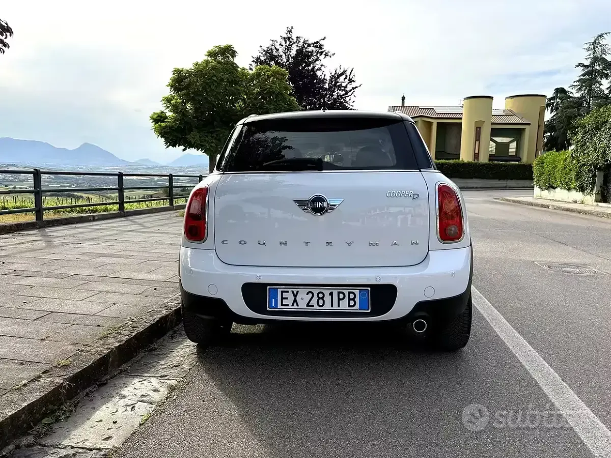 Usata Mini Countryman 111 CV (81 kW) 2014 Bianco SUV