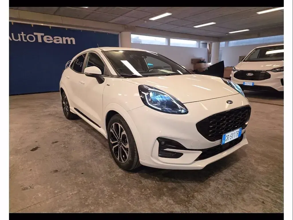 Usata Ford Puma ST-Line 125 CV (91 kW) 2024 Frozen white SUV