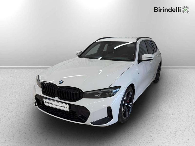 Alpin white pastello Usata 2024 BMW 318 Shadowline Station wagon | 46.500 € (Molto cara) - Immagine 1/3