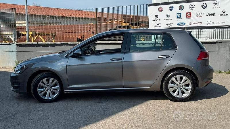 Usata VW Golf VII Highline 110 CV (80 kW) 2015 Grigio Berlina