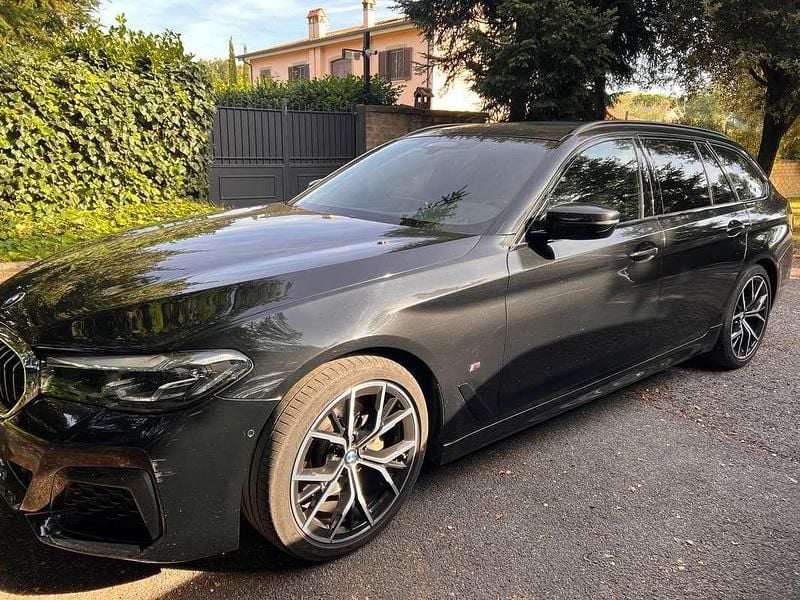 Nero Usata 2021 BMW 520 M Sport Station wagon | 21.500 € (Ottimo prezzo) - Immagine 1/4