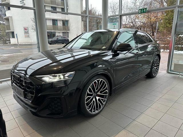 Nuova Audi Q8 S-Line 286 CV (210 kW) 2026 Nero metallizzato SUV