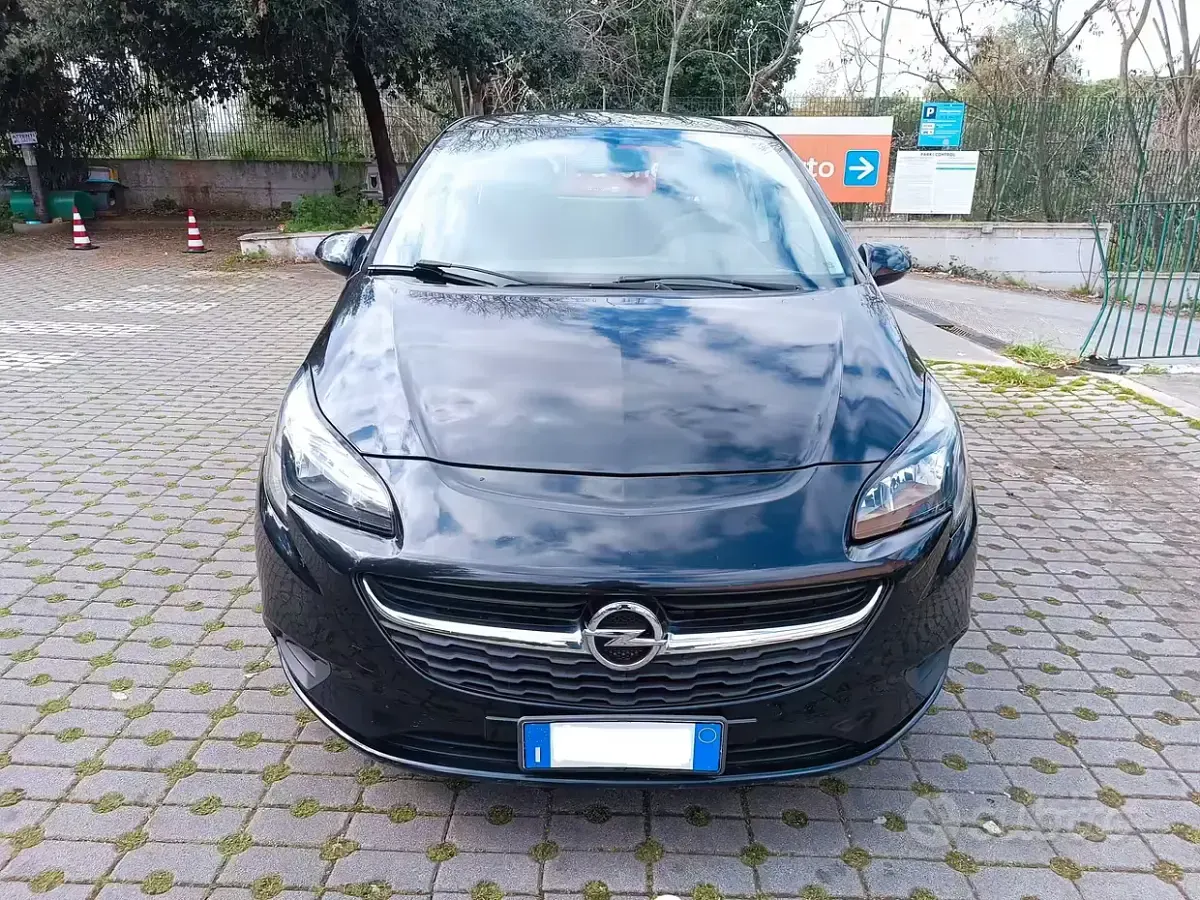Usado Opel Corsa 69 HP (50 kW) 2016 Preto Citadino