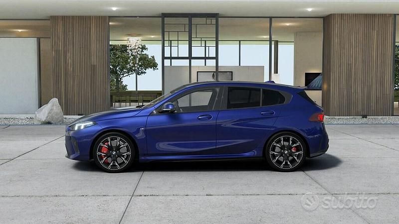 Usata BMW 118 Comfort Edition 150 CV (110 kW) 2024 Blu Utilitaria