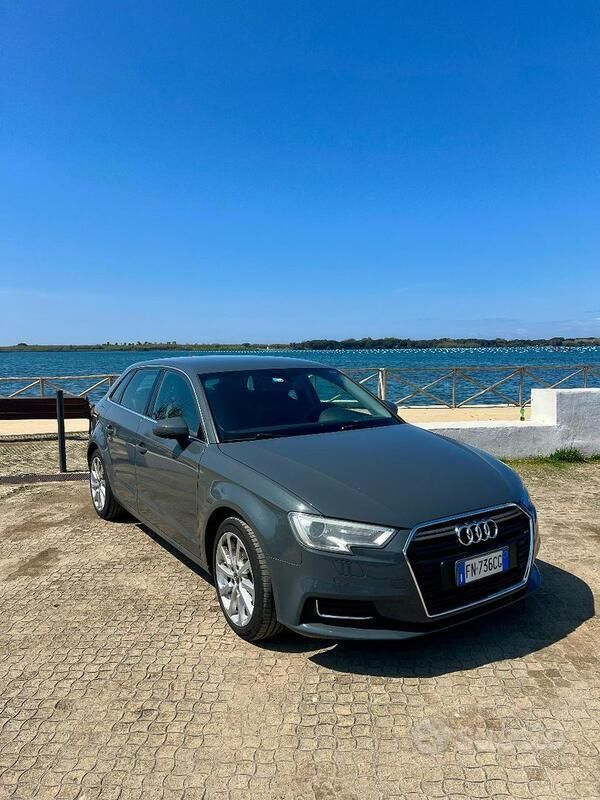 Usata Audi A3 Business 116 CV (85 kW) 2017 Grigio Berlina