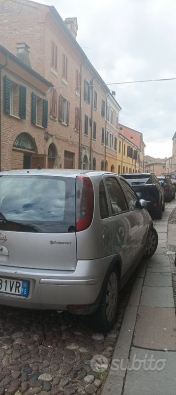 Usata Opel Corsa 54 CV (39 kW) 2006 Grigio Utilitaria