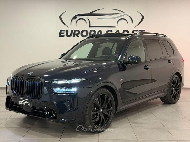 Usata BMW X7 M Sport 352 CV (258 kW) 2024 Blu/azzurro SUV